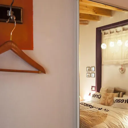 Contrada Lunga Oda ve Kahvaltı Abbadia Lariana